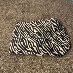 Zebra throw blanket